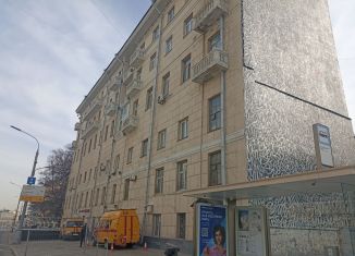 Продаю 5-ком. квартиру, 63 м2, Москва, улица Большая Якиманка, 35с1, метро Октябрьская