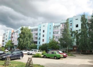 Продается 3-ком. квартира, 72 м2, поселок городского типа Рощинский, посёлок городского типа Рощинский, 17А