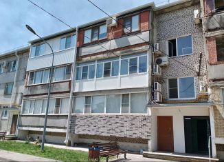 Продается двухкомнатная квартира, 49.6 м2, станица Полтавская, улица Жлобы, 100
