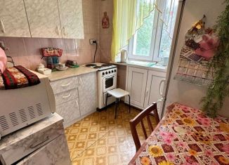 3-комнатная квартира на продажу, 48 м2, поселок городского типа Инской, улица Пугачёва