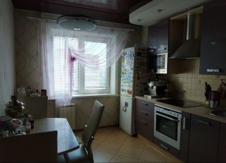 Продажа 4-ком. квартиры, 91 м2, Новоуральск, улица Мичурина, 10