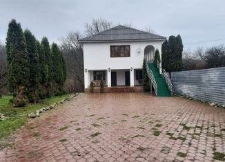 Продаю дом, 200 м2, Нальчик, улица Биттирова