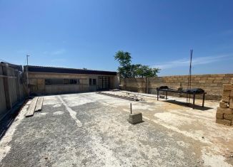 Продаю помещение свободного назначения, 77 м2, посёлок городского типа Черноморское, Индустриальная улица, 6Ж