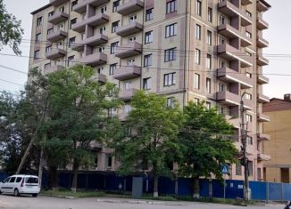 Продам двухкомнатную квартиру, 63.4 м2, Элиста, улица А. Сусеева, 6