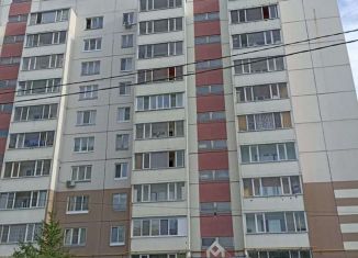 Продается 3-комнатная квартира, 82 м2, Омск, 28-я Северная улица, 22, Центральный округ