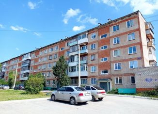 Продам двухкомнатную квартиру, 46.2 м2, Соликамск, Калийная улица, 174