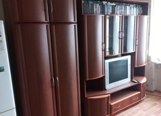 Сдам в аренду комнату, 15 м2, Таганрог, Театральная улица, 17-2