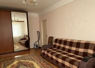 Сдается 1-комнатная квартира, 38 м2, Каспийск, улица Амет-хан Султана, 2В