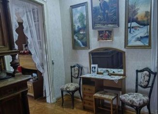 Продается 4-ком. квартира, 123 м2, Астраханская область, площадь Шаумяна, 14
