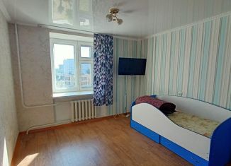 Продается двухкомнатная квартира, 65.5 м2, Елабуга, улица Хирурга Нечаева, 16