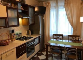 Сдается в аренду 2-ком. квартира, 50 м2, Москва, Большая Дорогомиловская улица, 10, Большая Дорогомиловская улица