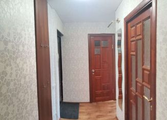 Продается 4-комнатная квартира, 60 м2, Новотроицк, Советская улица, 132