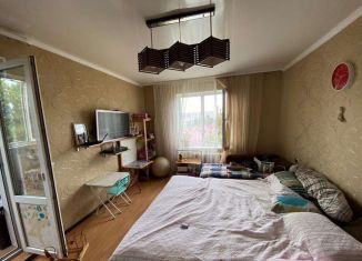 Продается 2-комнатная квартира, 50 м2, Владикавказ, 7-й микрорайон, Московская улица, 42к2