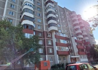 Сдается трехкомнатная квартира, 78.7 м2, Екатеринбург, Родонитовая улица, 26, Родонитовая улица