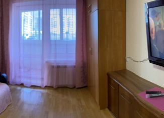 Сдам 1-комнатную квартиру, 33 м2, Екатеринбург, улица Восстания, 101, метро Проспект Космонавтов