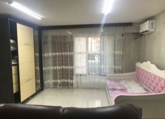 Сдам в аренду однокомнатную квартиру, 2500 м2, Дагестан, улица Багамадова, 71