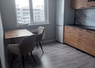 Продается 1-ком. квартира, 41 м2, Волгоград, улица Расула Гамзатова, 19, ЖК Шоколад