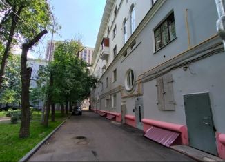 Продам 3-ком. квартиру, 82 м2, Москва, Люблинская улица, 107/10, метро Волжская