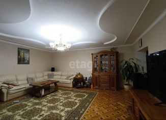 Продажа 4-комнатной квартиры, 160.3 м2, Ессентуки, Новопятигорская улица, 8