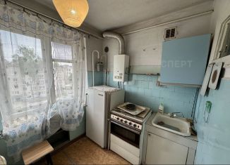 Продажа 3-комнатной квартиры, 48.6 м2, Новгородская область, улица Кропоткина, 5