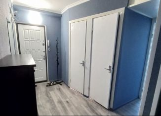 Продам 3-ком. квартиру, 75 м2, Ставропольский край, улица Свердлова, 1