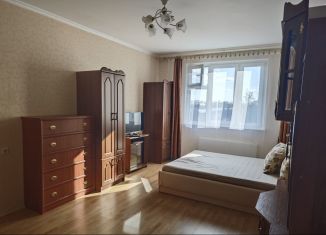 Сдается 1-комнатная квартира, 40 м2, Москва, улица Адмирала Лазарева, 8