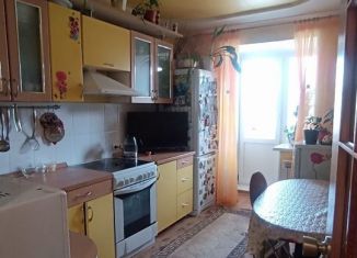 Продам 2-комнатную квартиру, 60 м2, Ишим, улица Карла Маркса, 5А