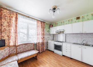 Продам 2-ком. квартиру, 50.5 м2, Санкт-Петербург, проспект Непокорённых, 74, Калининский район