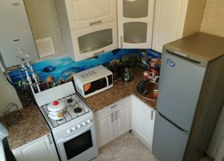 Сдаю однокомнатную квартиру, 38 м2, Волхов, улица Работниц, 4