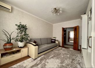 Продам 3-ком. квартиру, 65 м2, Аксай, улица Вартанова, 20