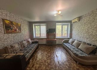 Продаю квартиру со свободной планировкой, 41.4 м2, Астрахань, улица Тренёва, 29А