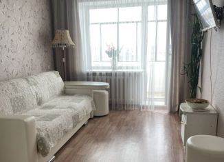 Сдам 2-ком. квартиру, 44 м2, Чебаркуль, Октябрьская улица, 11