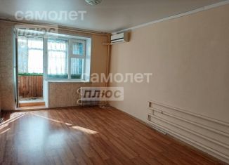 Продам двухкомнатную квартиру, 47 м2, Курская область, Хуторская улица, 7