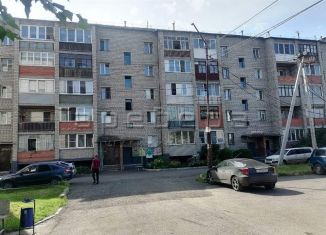 Продается 2-ком. квартира, 51.4 м2, посёлок городского типа Берёзовка, Береговая улица, 36