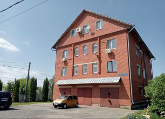 Продается 2-ком. квартира, 67.3 м2, Йошкар-Ола, улица 8 Марта, 2/44