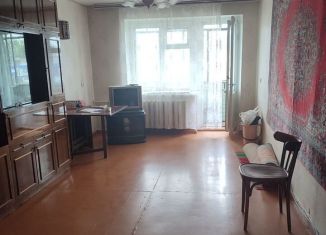 Продам 3-ком. квартиру, 60 м2, Стерлитамак, улица Дружбы, 44А