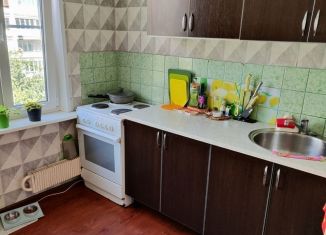 Аренда 2-комнатной квартиры, 40 м2, Москва, улица Габричевского, 8к2, улица Габричевского