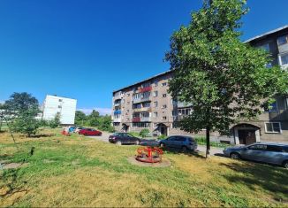 Продажа 3-ком. квартиры, 61 м2, Кемеровская область, улица Луначарского, 6