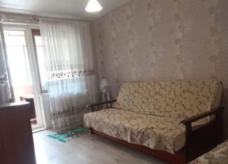 Продаю двухкомнатную квартиру, 56 м2, село Небуг, улица Газовиков, 2