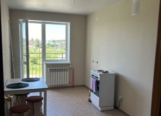 Сдаю 1-комнатную квартиру, 34 м2, Карпинск, улица Серова, 65