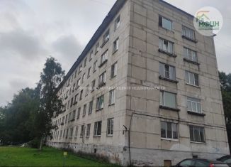 Продаю 2-ком. квартиру, 49 м2, Олонец, улица Урицкого, 26