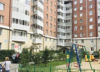 Сдаю 3-ком. квартиру, 56 м2, Иркутск, улица Вампилова, 44, ЖК Зеркальный