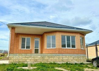 Продаю дом, 117 м2, Нальчик, район Центр, площадь 400-летия