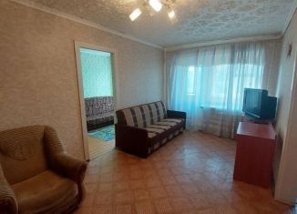 Продам 2-ком. квартиру, 44 м2, поселок городского типа Стройкерамика, улица Дружбы, 11