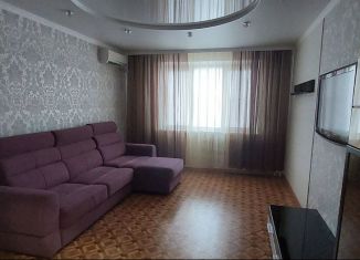 Трехкомнатная квартира в аренду, 63 м2, Старый Оскол, микрорайон Северный, 31