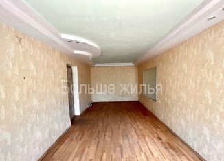 Продаю 4-ком. квартиру, 87.3 м2, Волгоград, Центральный район, Невская улица, 12Б