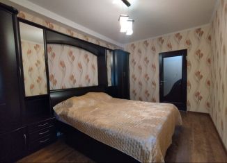 Сдам 3-ком. квартиру, 70 м2, Анапа, Новороссийская улица, 232