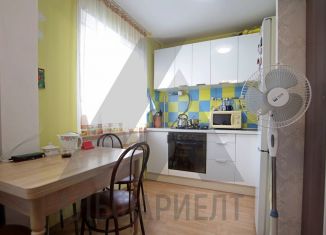 Продам 1-комнатную квартиру, 31 м2, Омск, улица Тимофея Белозёрова, 11