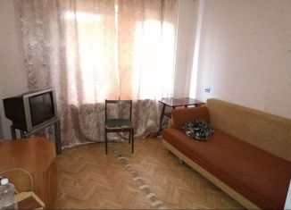 Сдаю комнату, 50 м2, Энгельс, проезд Крупской, 71А