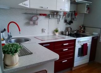 2-комнатная квартира на продажу, 53.7 м2, Березники, улица Строителей, 5, ЖК Любимов